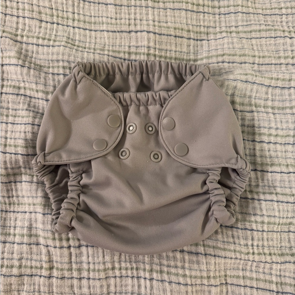Esembly Dove Size One Outer